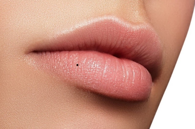 xem bói nốt ruồi trên mặt phụ nữ