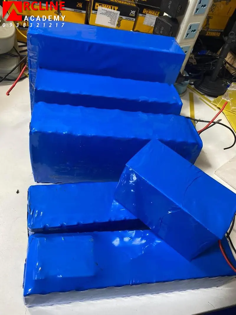 hoc dong pin lithium 6