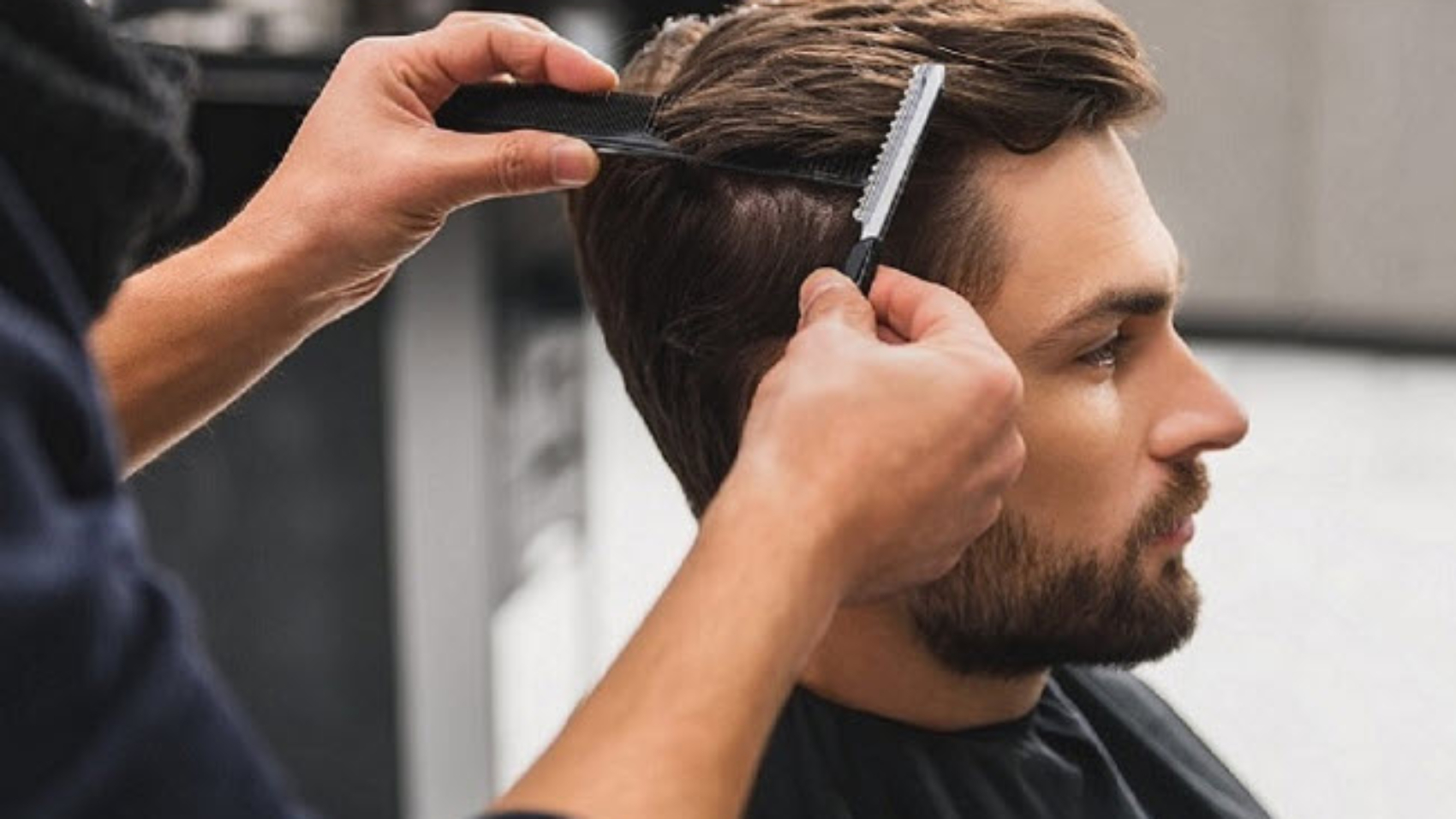 Nằm Mơ Thấy Bị Người Khác Cắt Tóc - Giải Mã Ý Nghĩa và Điềm Báo