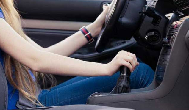 nằm mơ thấy mình lái xe ô tô